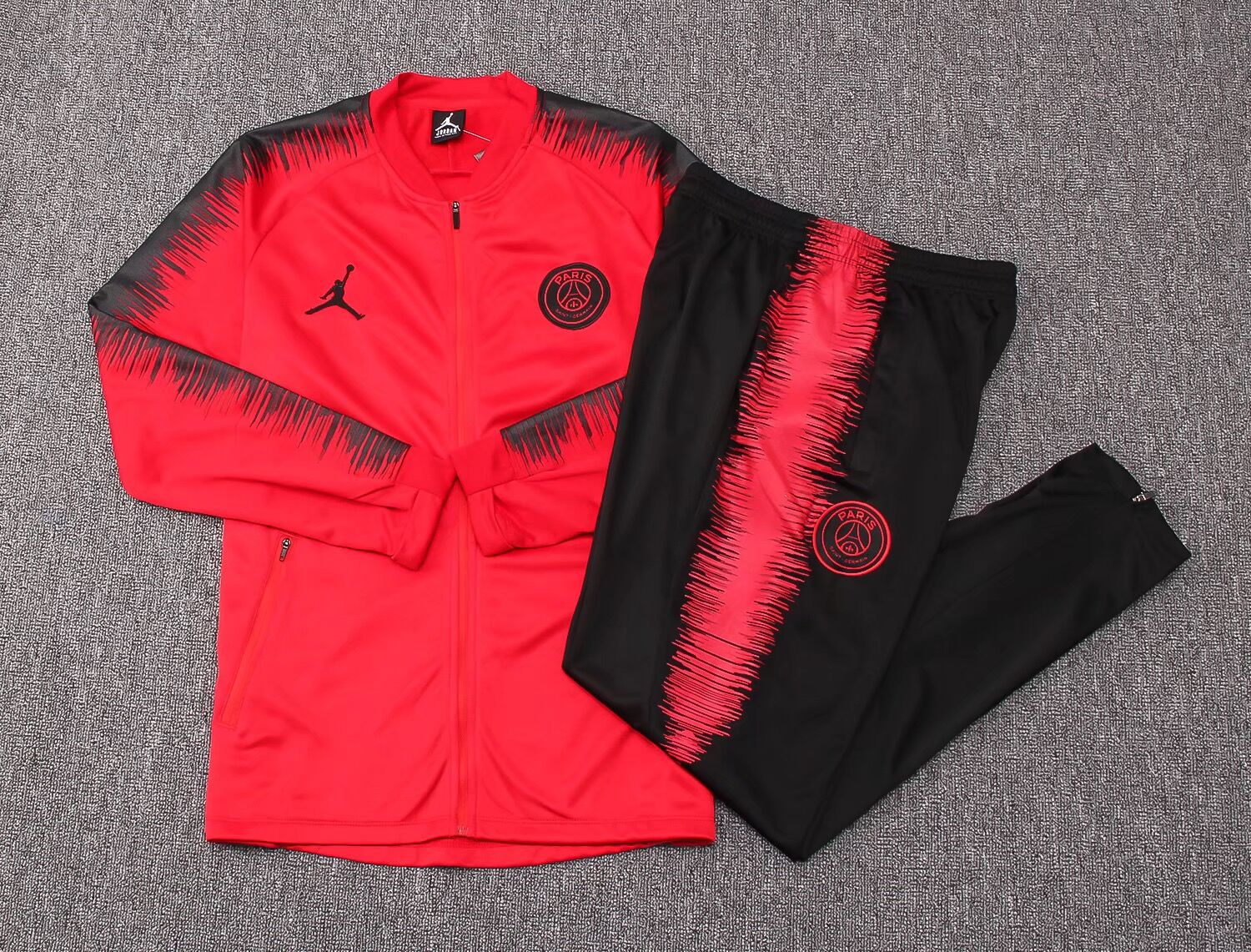 2019-20 PSG Red Tracksuit Kits - Click Image to Close